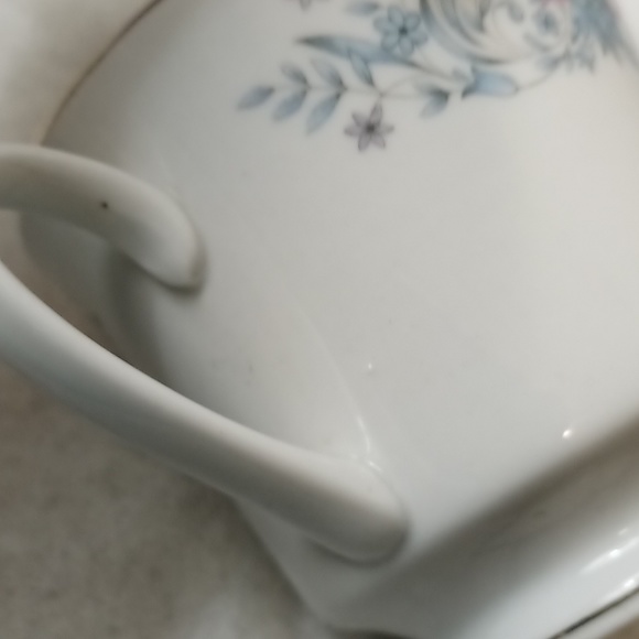 🌸5 for $8🌸Tea cup and saucer - Picture 9 of 9